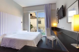 Sorrento Apartments - 3