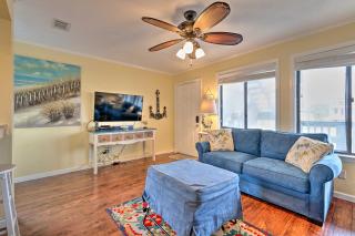 Convenient PCB Condo with Pool Access Walk to Beach - Panama City Beach - 0