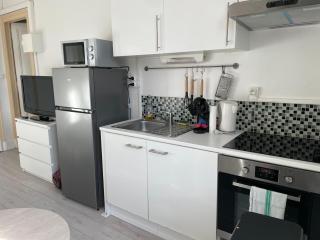 Studio meublé et lumineux 20m2 - Vittel - 4