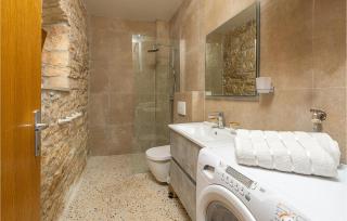 Awesome Home In Svetvincenat With Wifi - 8