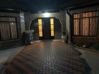 Sikhula Sonke Guest House - 1