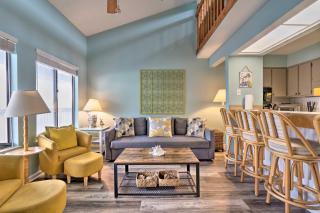 PCB Condo with Balcony Close to the Beach! - Panama City Beach - 7