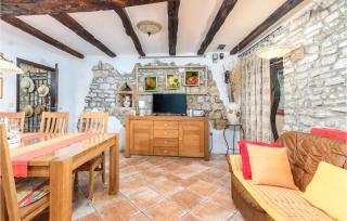 Beautiful Home In Bale With Kitchen - Bale - 7