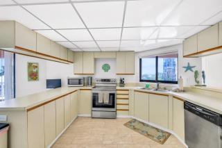 Crescent Beach Club I 5A - 1