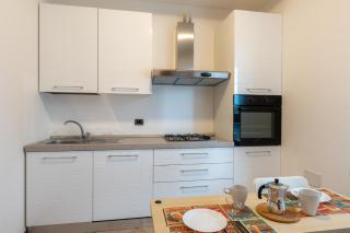 MIZAR- Appartamento privato con parcheggio gratuito by Appartamenti Petrucci - Foligno - 2