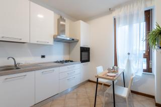 MIZAR- Appartamento privato con parcheggio gratuito by Appartamenti Petrucci - 3