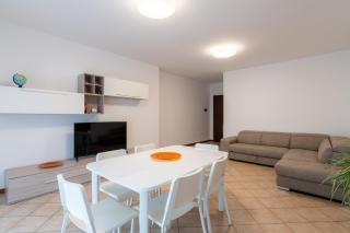 MIZAR- Appartamento privato con parcheggio gratuito by Appartamenti Petrucci - Foligno - 0