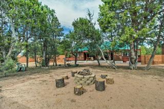 Fire Pit, Fenced Yard Overgaard Cabin Near Hiking - Overgaard - 9