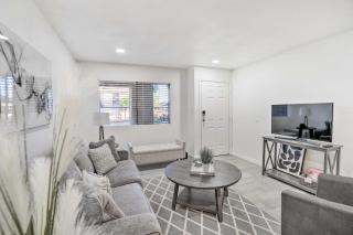 Pool Access! Condo Near Peoria Sports Complex - 0