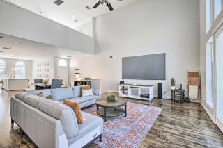 3-Story Houston Townhome: 1 Mi to Minute Maid Park - 7