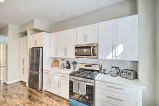 3-Story Houston Townhome: 1 Mi to Minute Maid Park - 1