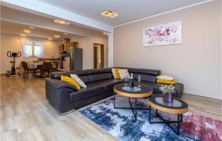 Lovely Home In Labin With Wifi - 7