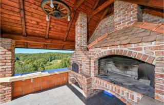 Awesome Home In Dubranec With Wifi - - 4