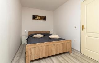 Nice Apartment In Pula With Wifi - 1