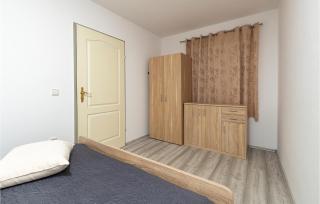 Nice Apartment In Pula With Wifi - 2