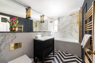 Sky View Double Bed Apartment in Brighton and Hove by MyHolidayLet - Brighton & Hove - 8