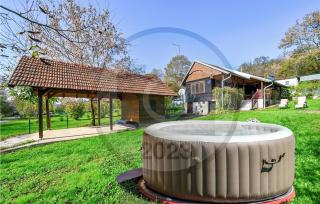 Nice Home In Augustanovec - - 8