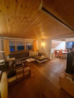 Großzügige Ferienwohnung am Skigebiet Bödele mit Rheintalblick - 8
