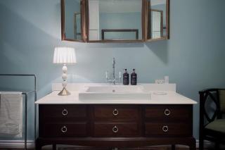 Urban Music Style Townhouse in Swansea city center - 6