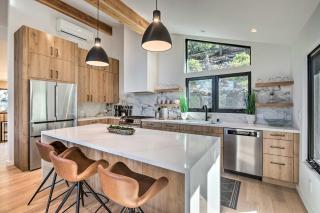 Private Hot Tub Family-Friendly Lake Tahoe House - Kings Beach - 9