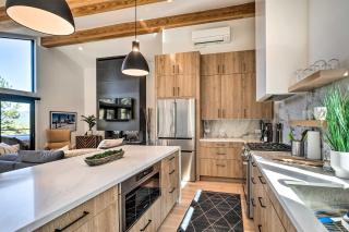 Private Hot Tub Family-Friendly Lake Tahoe House - Kings Beach - 3