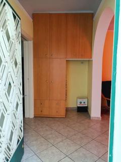 Detached house with a lovely yard 5' walk from Metro Station Agios Dimitrios and METRO MALL - Atene - 4