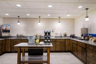 Best Western Kendallville Inn - 1