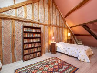 Gîte de charme avec cour et jardin, proche château, cheminée, ping-pong, draps inclus - FR-1-590-2 - 9