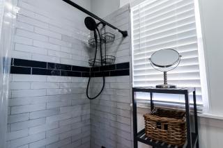 The Old Flamingo Vibrant Bungalow just 2 mins from the beach - Galveston - 6