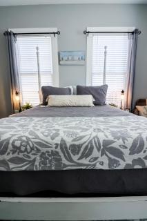 The Old Flamingo Vibrant Bungalow just 2 mins from the beach - Galveston - 5