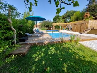Villa Hossegor - 4 étoiles, 6 chambres - 5 salles de bains - piscine chauffée 5 mn des plages - 8