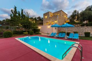 Maroulas Villa Estate - Maroulás - 8