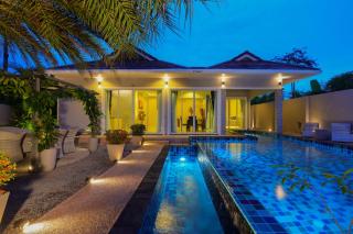 3 Bedroom Platinum Pool Villa Smooth as Silk - Ban Khlong Haeng - 0