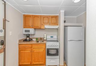 Ocean Reef Resort - Direct Oceanfront Studio - Nicely Updated! Perfect for 2-4 guests! Unit 303 - 2