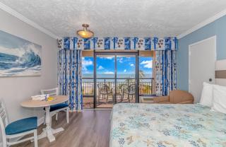 Ocean Reef Resort - Direct Oceanfront Studio - Nicely Updated! Perfect for 2-4 guests! Unit 303 - 7