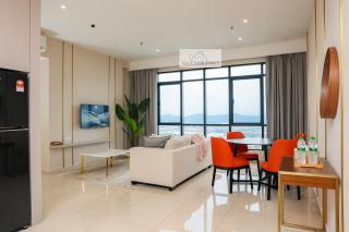 Shah Alam i-City Hill10 Residence above DoubleTree by Hilton - Shah Alam - 0