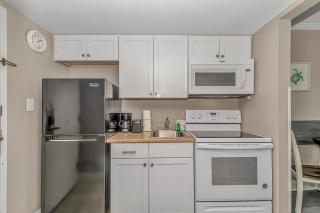 Immaculate Oceanfront Queen Suite With Updates! - Caravelle Resort 619 - Sleeps 2-3 Guests! - Myrtle Beach - 3