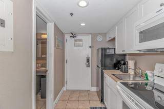 Immaculate Oceanfront Queen Suite With Updates! - Caravelle Resort 619 - Sleeps 2-3 Guests! - 2