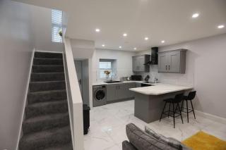 Townhouse in Derry City Centre - 5