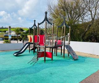 3 Bedroom Holiday Home in Newquay - Valley Views - 3