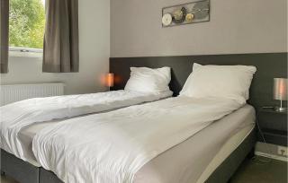 Stunning Home In Scherpenisse With Wifi - Scherpenisse - 8