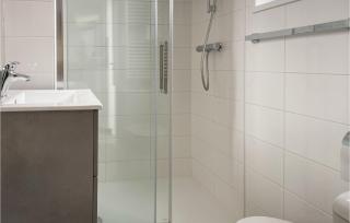 Stunning Home In Scherpenisse With Wifi - Scherpenisse - 6