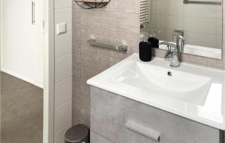 Stunning Home In Scherpenisse With Wifi - Scherpenisse - 5