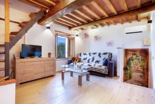 Tower House with emotional shower - 0