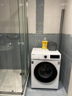 Krásny byt v širšom centre mesta komplet zariadený - 4