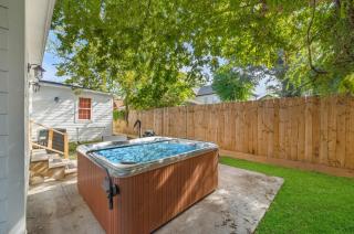 Getaway Nr Tsu, Midtown, Dt Hot Tub Game Room - Houston - 4