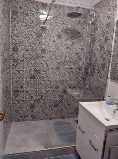 Pihenő Zug Apartman - Budapest - 7