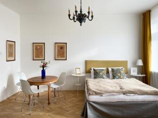TurnKey I Vintage Terrace Apartment - Praga - 6