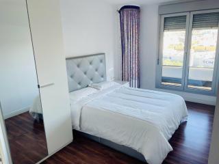 Fira de Barcelona City View Apartment with Garage Parking - Hospitalet de Llobregat - 0
