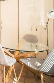 Marlborough Hall Apartment - Quiet - 7